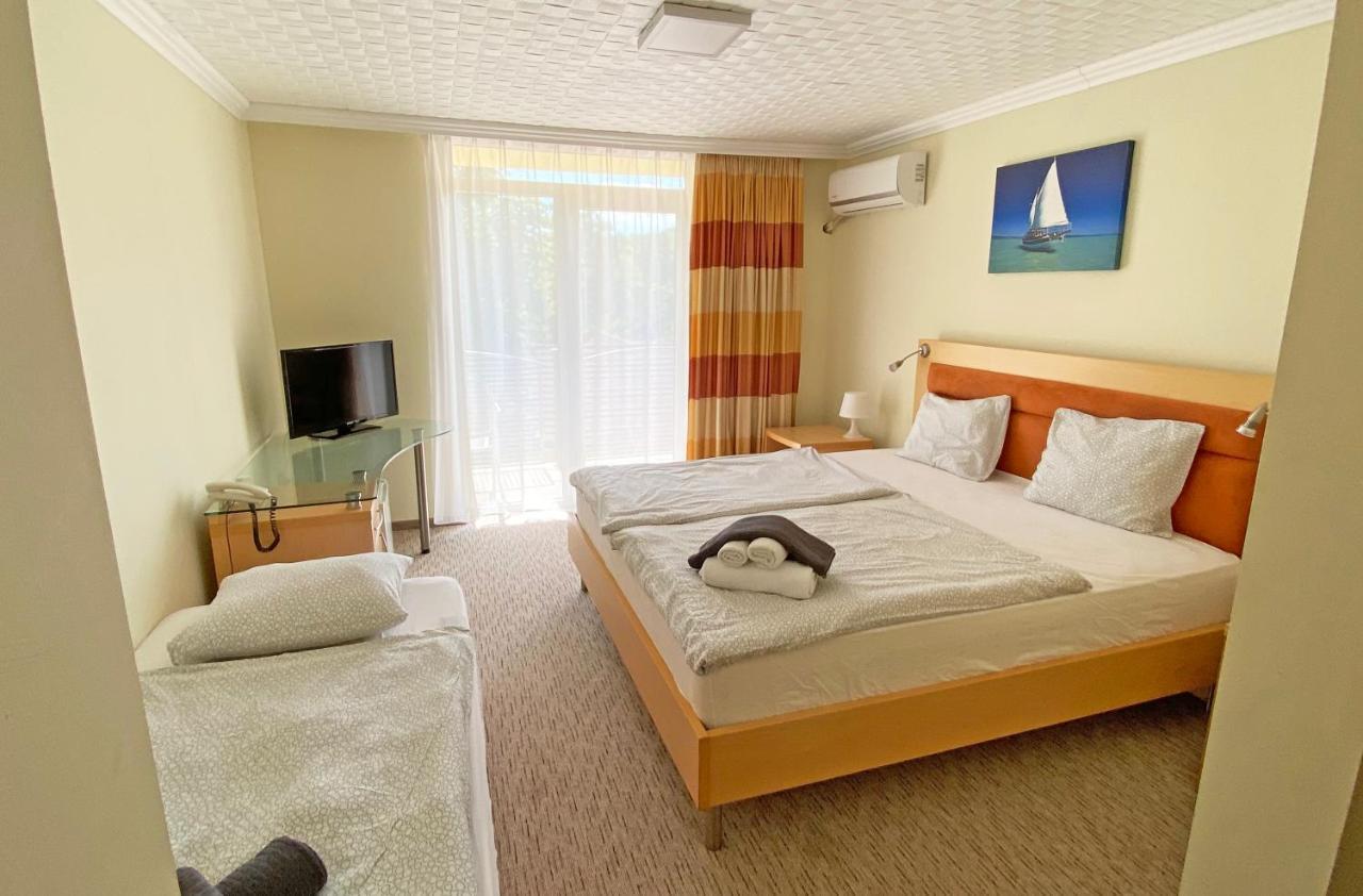 Solaris Hotel Balatonföldvár Exteriör bild