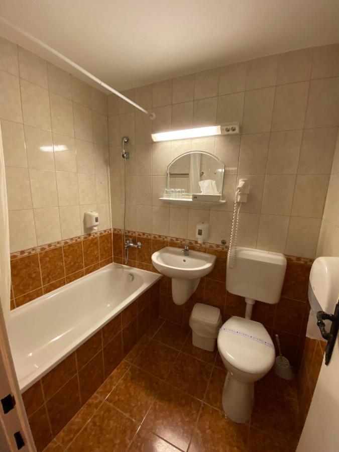Solaris Hotel Balatonföldvár Exteriör bild